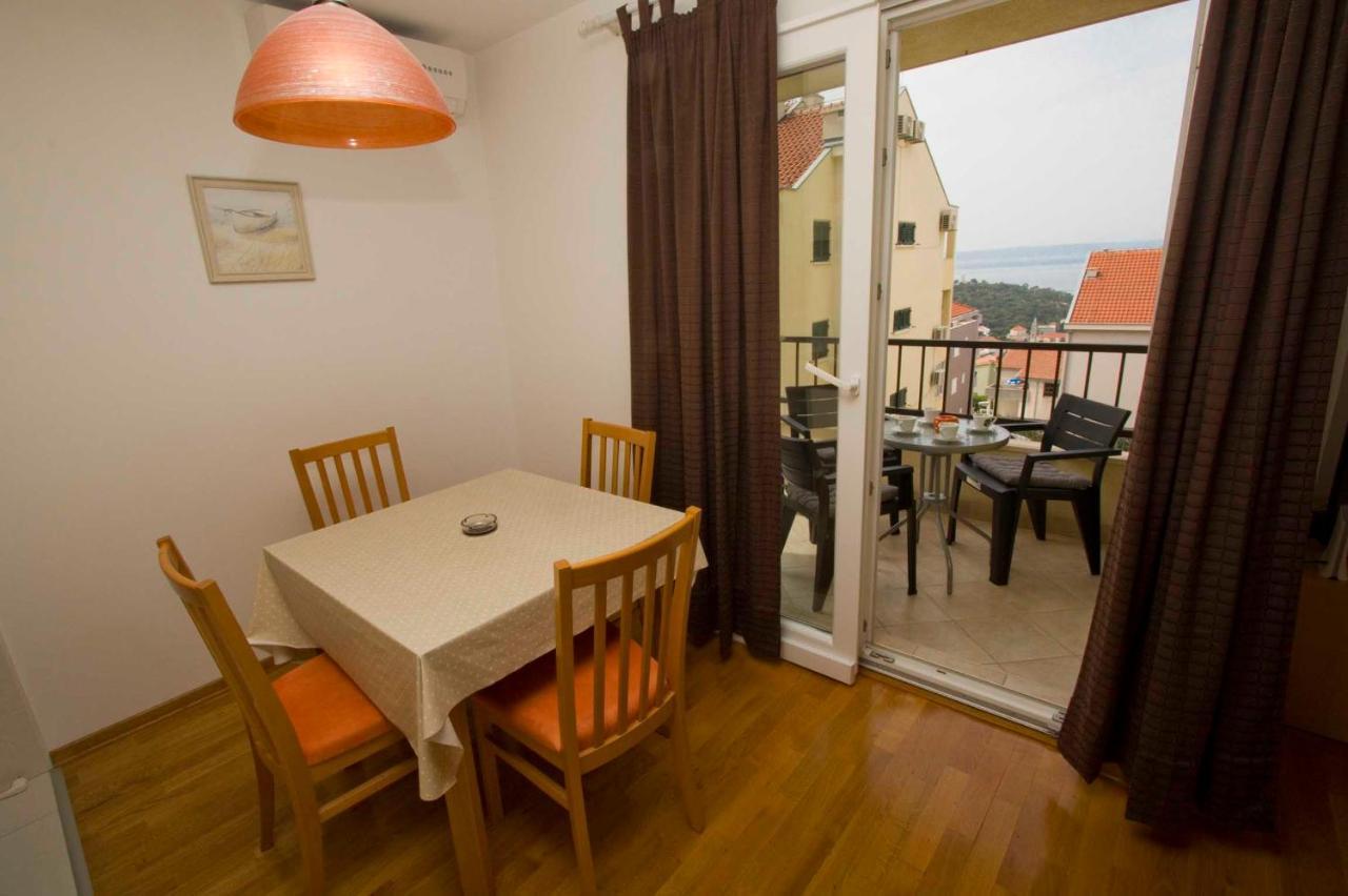 Ela Apartment