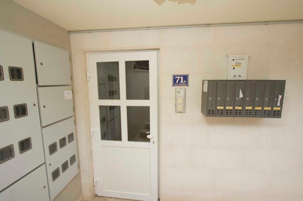 Apartman Ela *